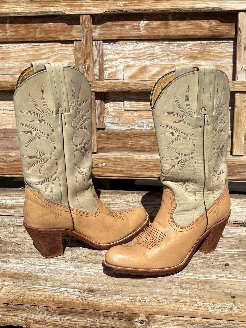 FRYE Vintage Two-Tone Leather Western Boots Tan Cream Cowboy Boots Size 9AA - Picture 6 of 8